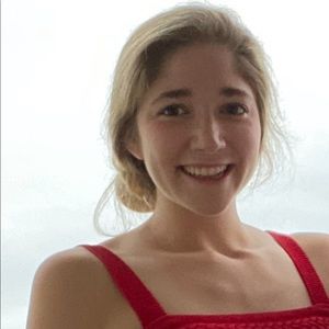 Meet your Posher, Claire